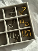 SQUARE Minimal Hoops